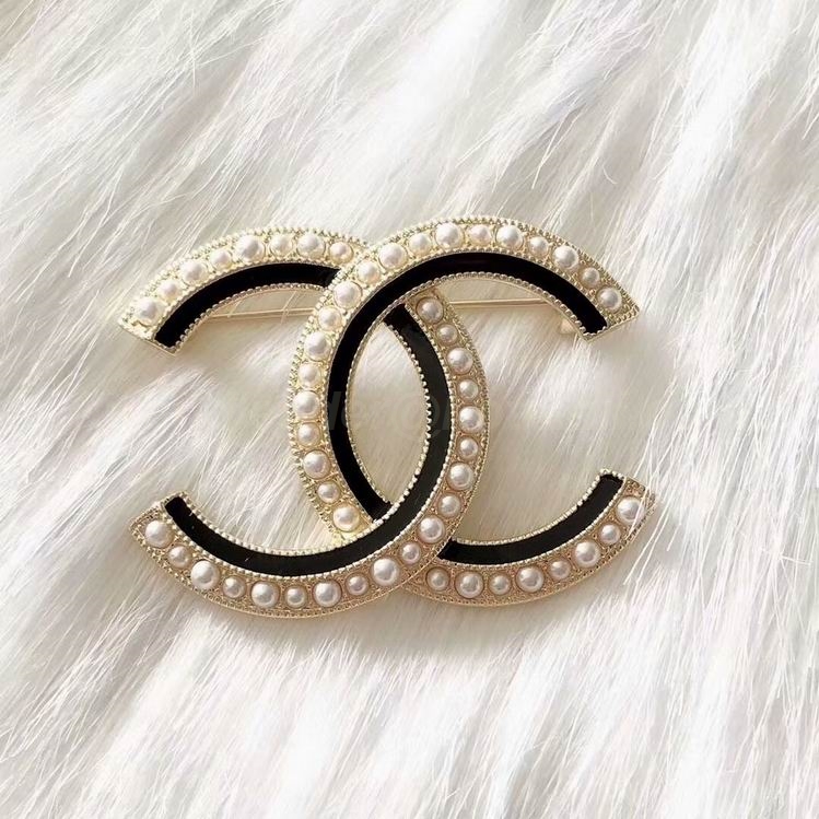 Chanel Brooch 411